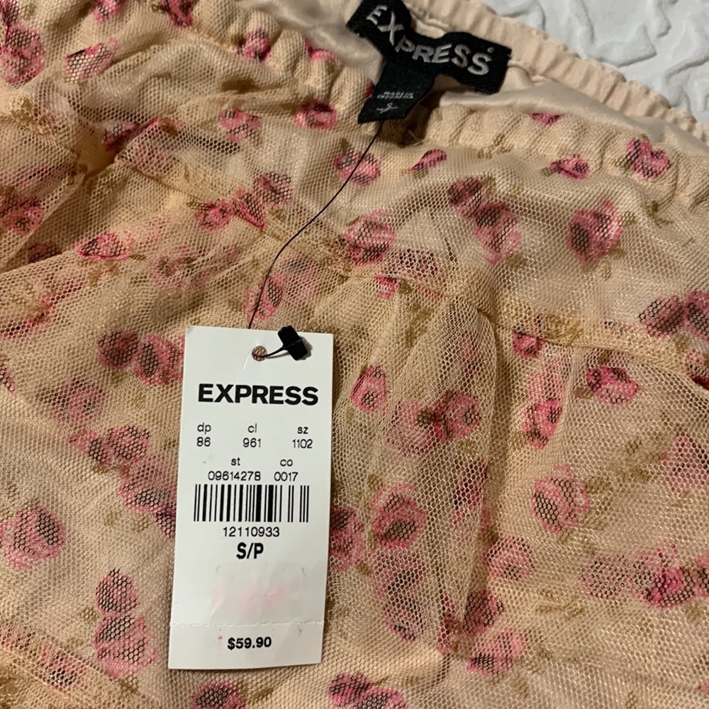 Top from Express - Picture 2 of 3